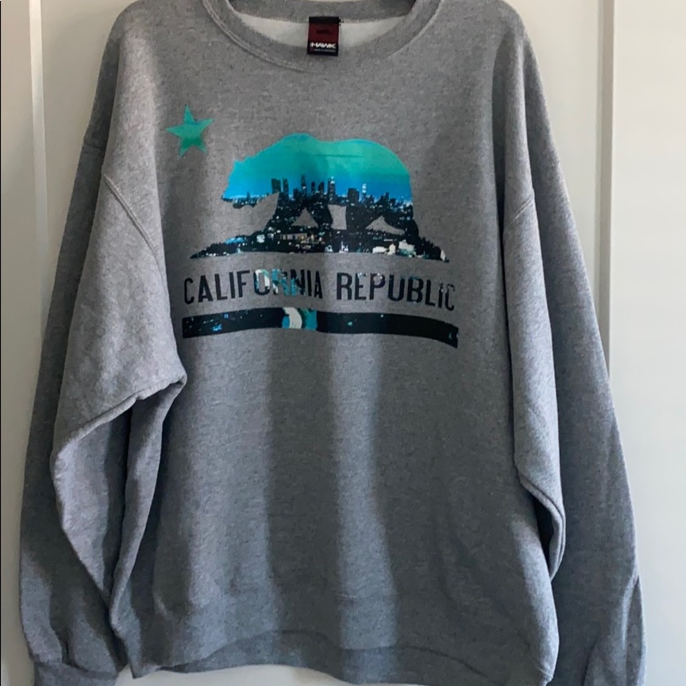 Pull over sweater